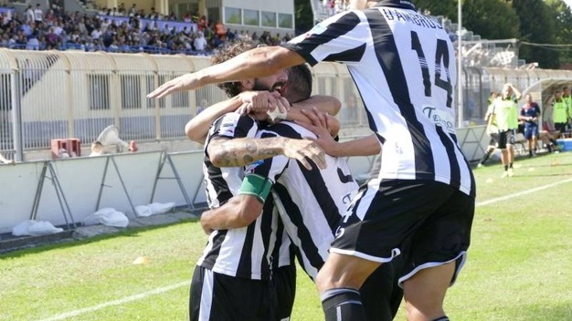 Marotta festeggia un gol: l'attaccante potrebbe dare forfait
