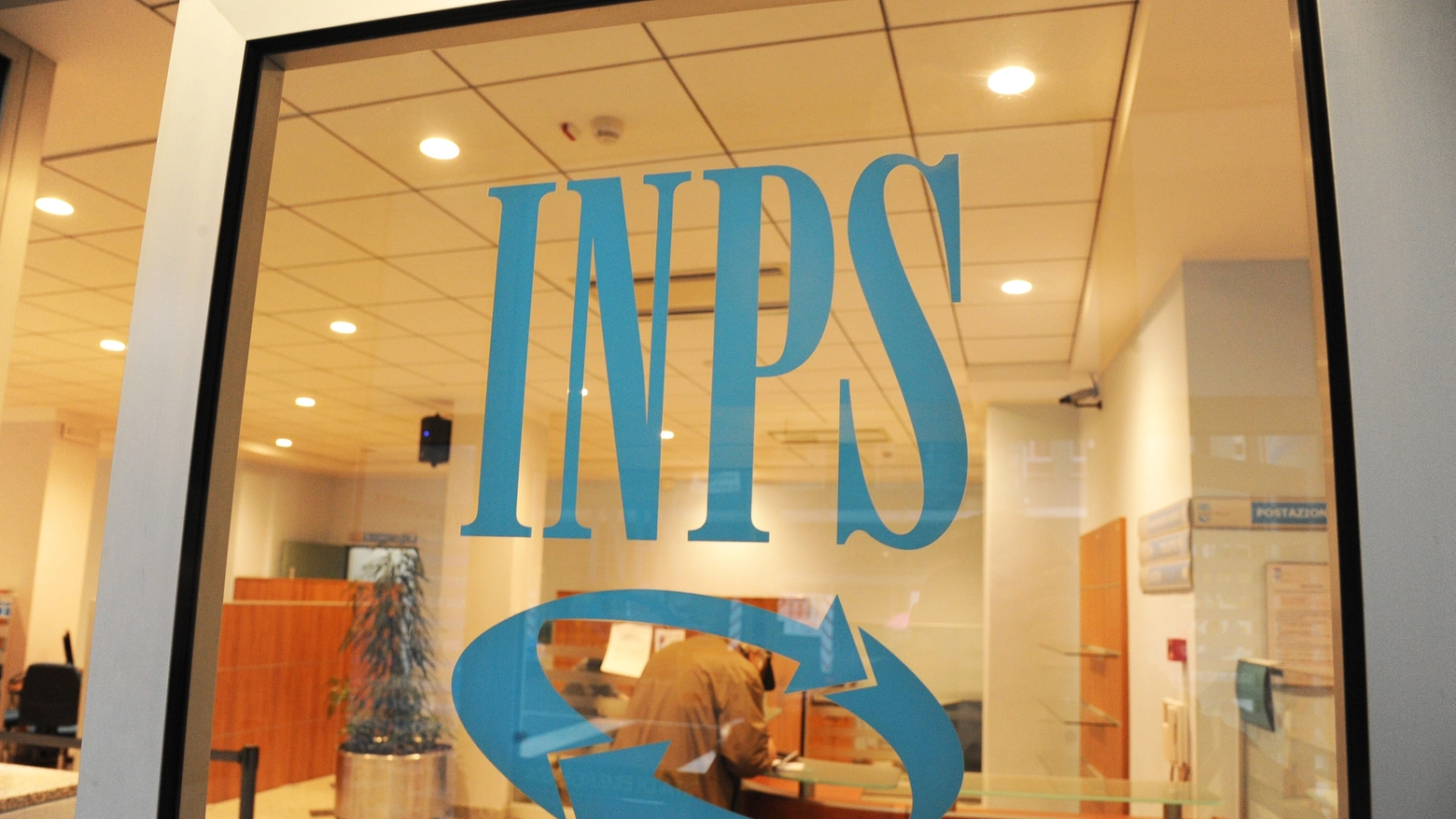 Una sede dell'Inps (Newpress)