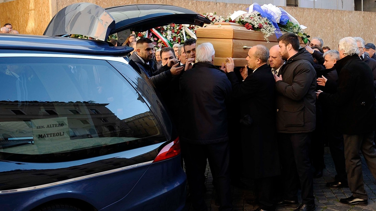 A Roma il funerale di Altero Matteoli (foto LaPresse)