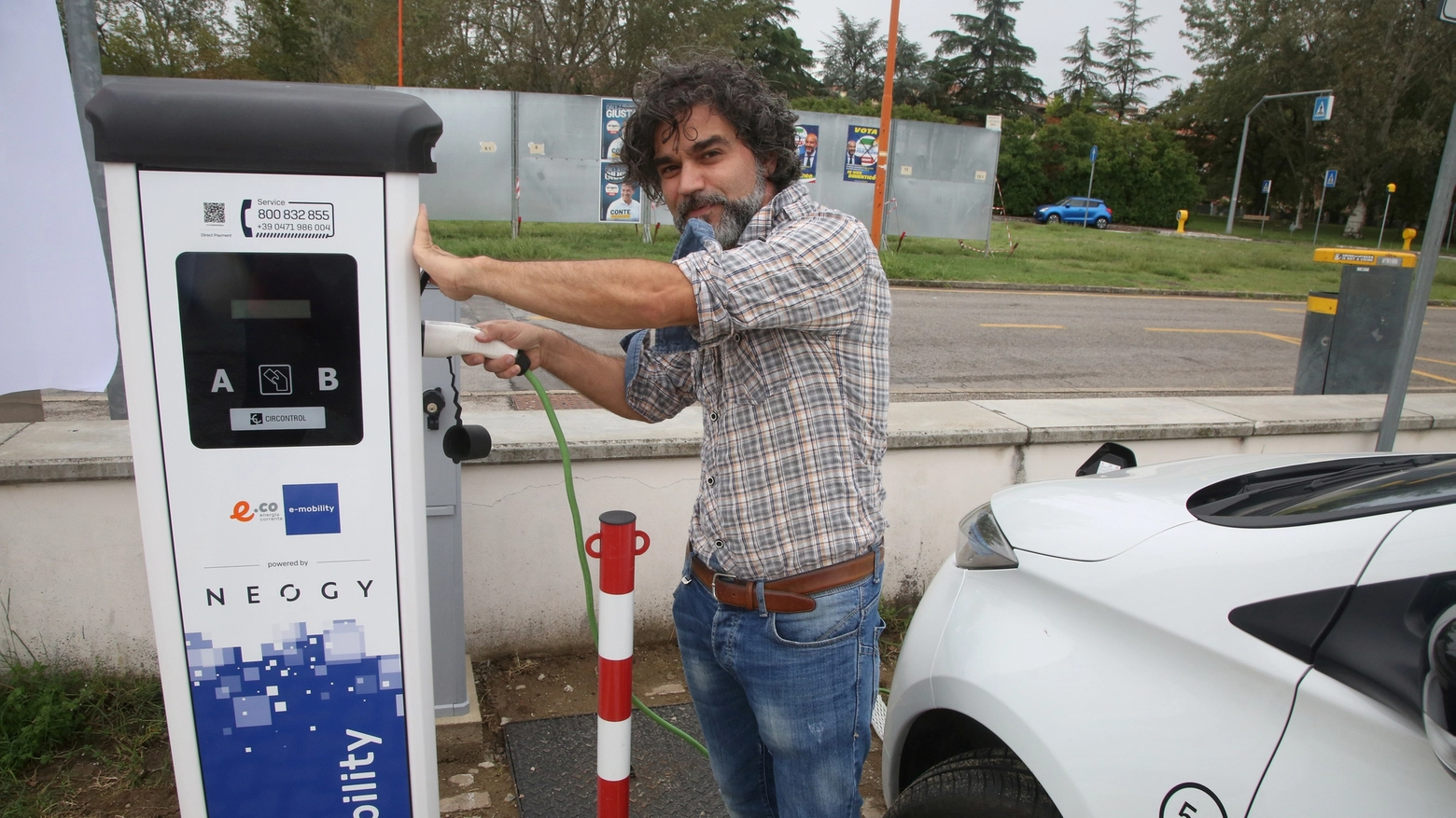 Bonus colonnine domestiche 2023, domande fino al 23 novembre Bonus colonnine domestiche 2023, domande fino al 23 novembre