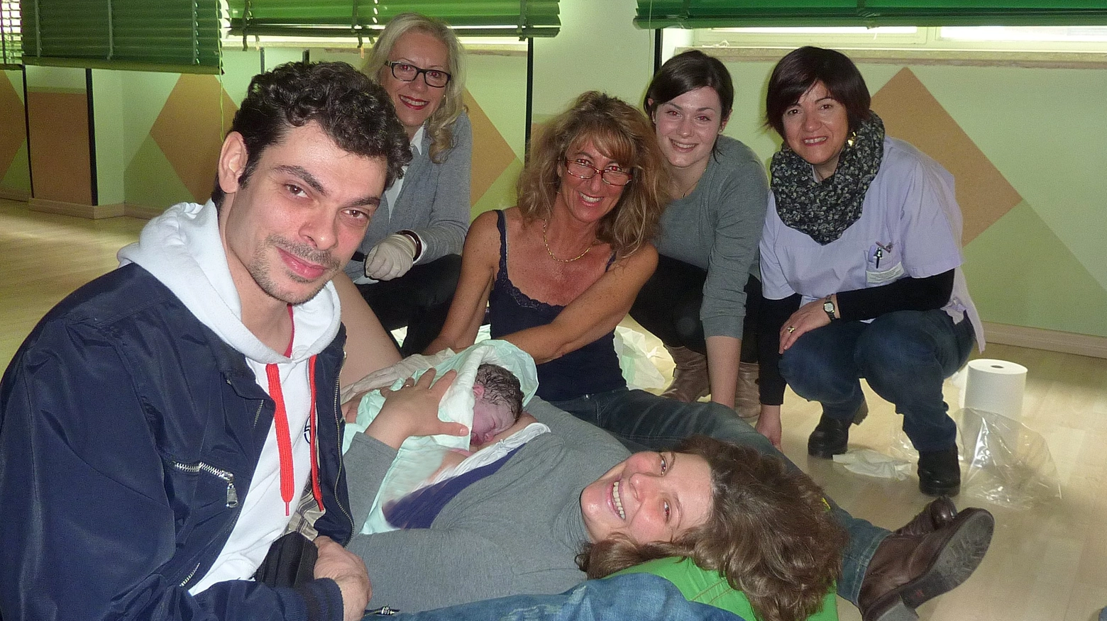 La famiglia dopo il parto in consultorio (PianetaFoto)