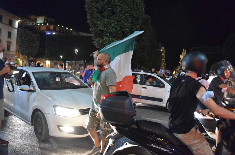 immagine di sfondo 32