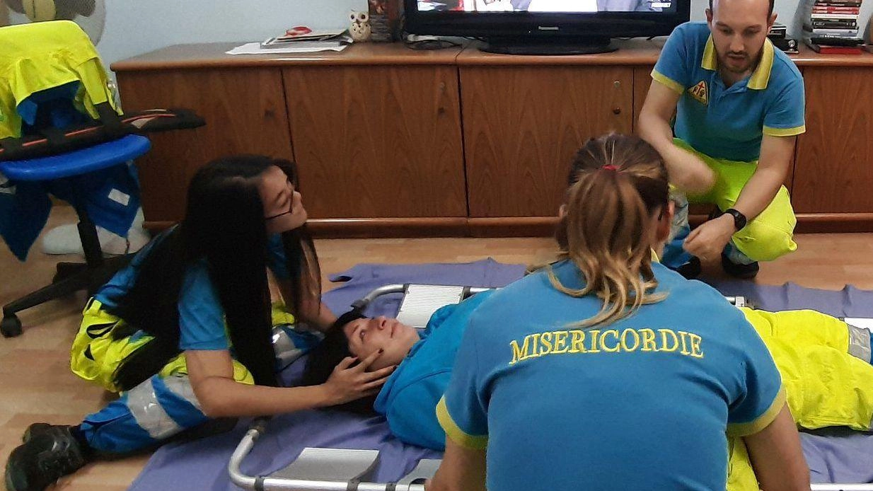 Corso per soccorritori a Monte Argentario: A lezione con la Misericordia
Corso per soccorritori a Monte Argentario: A lezione con la Misericordia