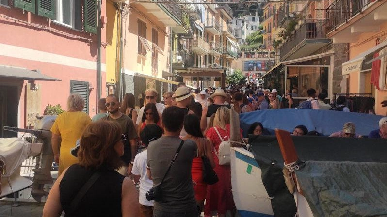 L’associazione spara a zero "Gli ultimi rincari da nababbi spingeranno le folle di visitatori ad utilizzare i battelli di linea". .