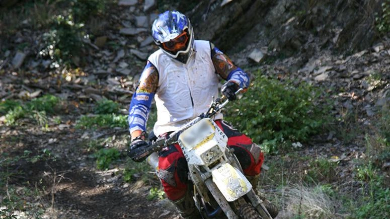 Incidente al crossodromo di Prunetta: centauro si frattura le costole Incidente al crossodromo di Prunetta: centauro si frattura le costole