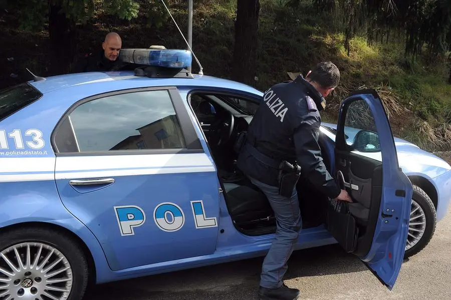 Perugia, quindicenne scappa di casa e si rifugia dalla fidanzata