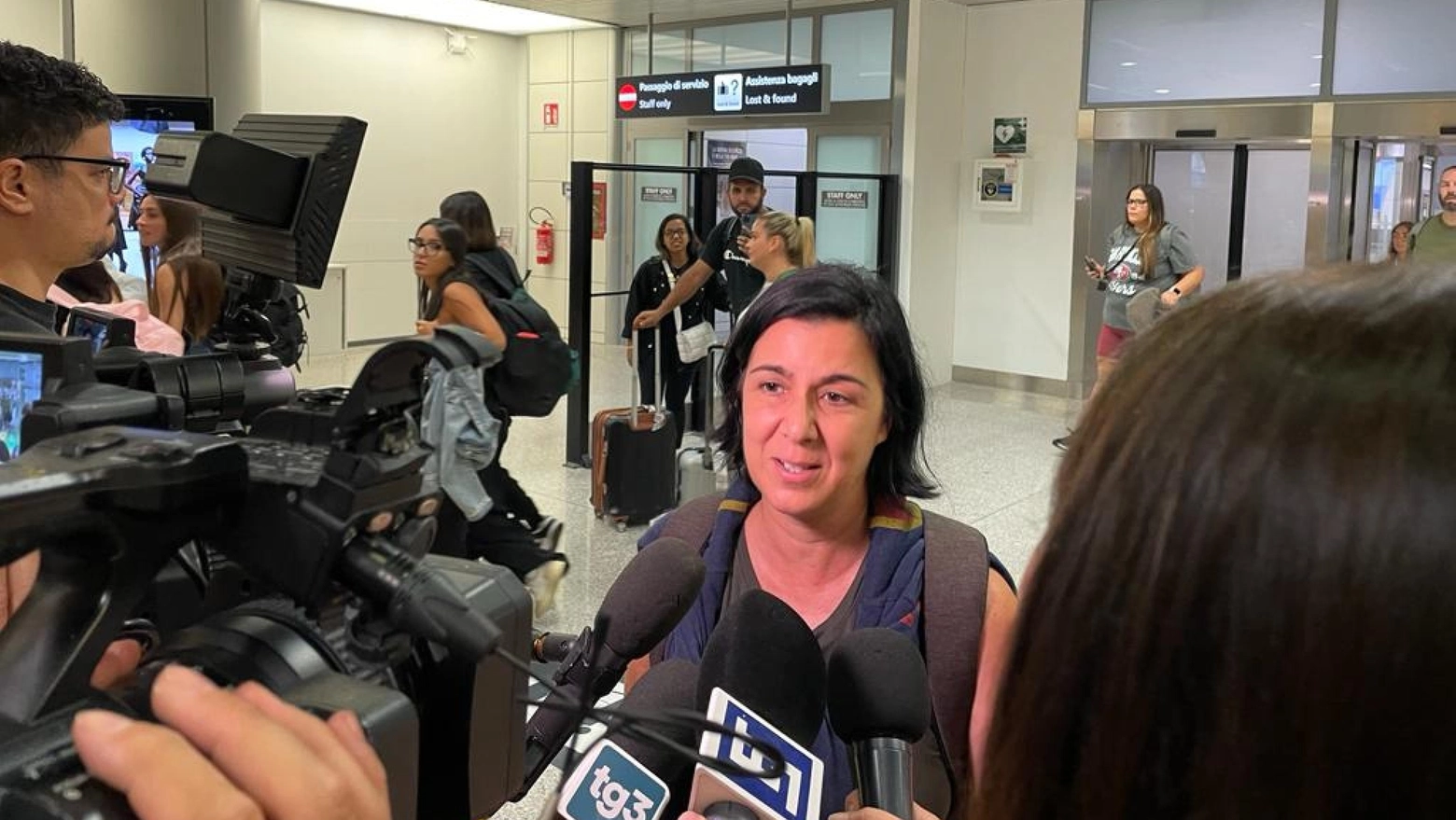 'Nell'aeroporto di Tel Aviv caccia al volo per lasciare Israele'