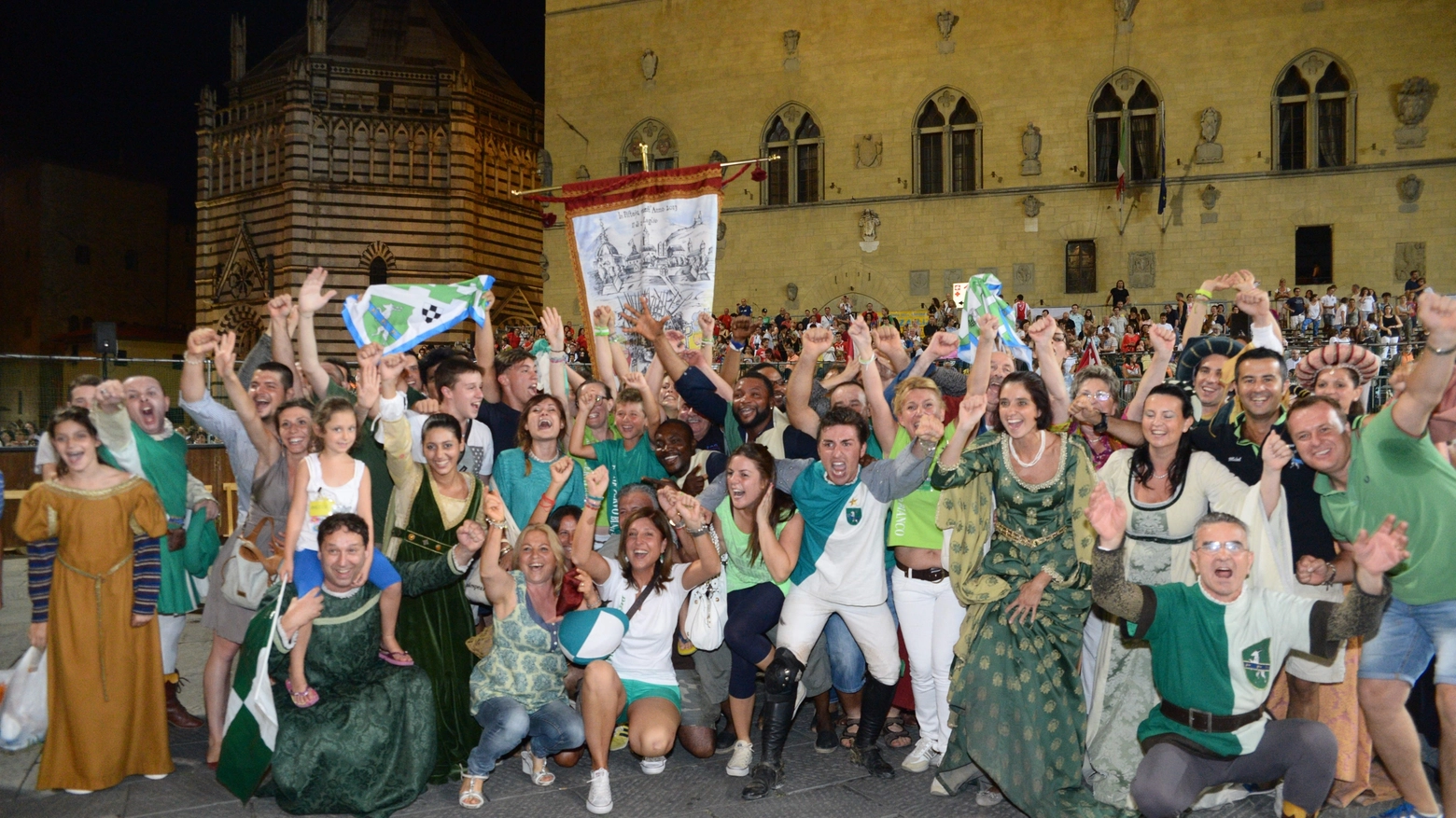 Giostra dell'Orso: la festa del Cervo Bianco, vincitore dell'edizione 2013 (Castellani) 