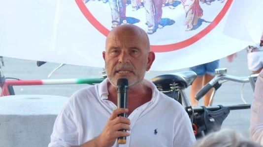 "Il ‘redwashing’ di chi vuol mantenere il potere" "Il ‘redwashing’ di chi vuol mantenere il potere"
