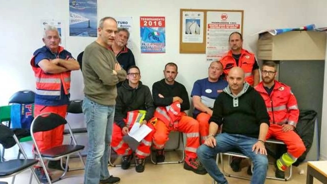 Una rappresentanza dei lavoratori di Italy Emergenza 