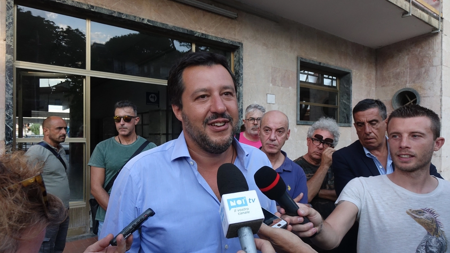 Salvini a Viareggio (foto Umicini)