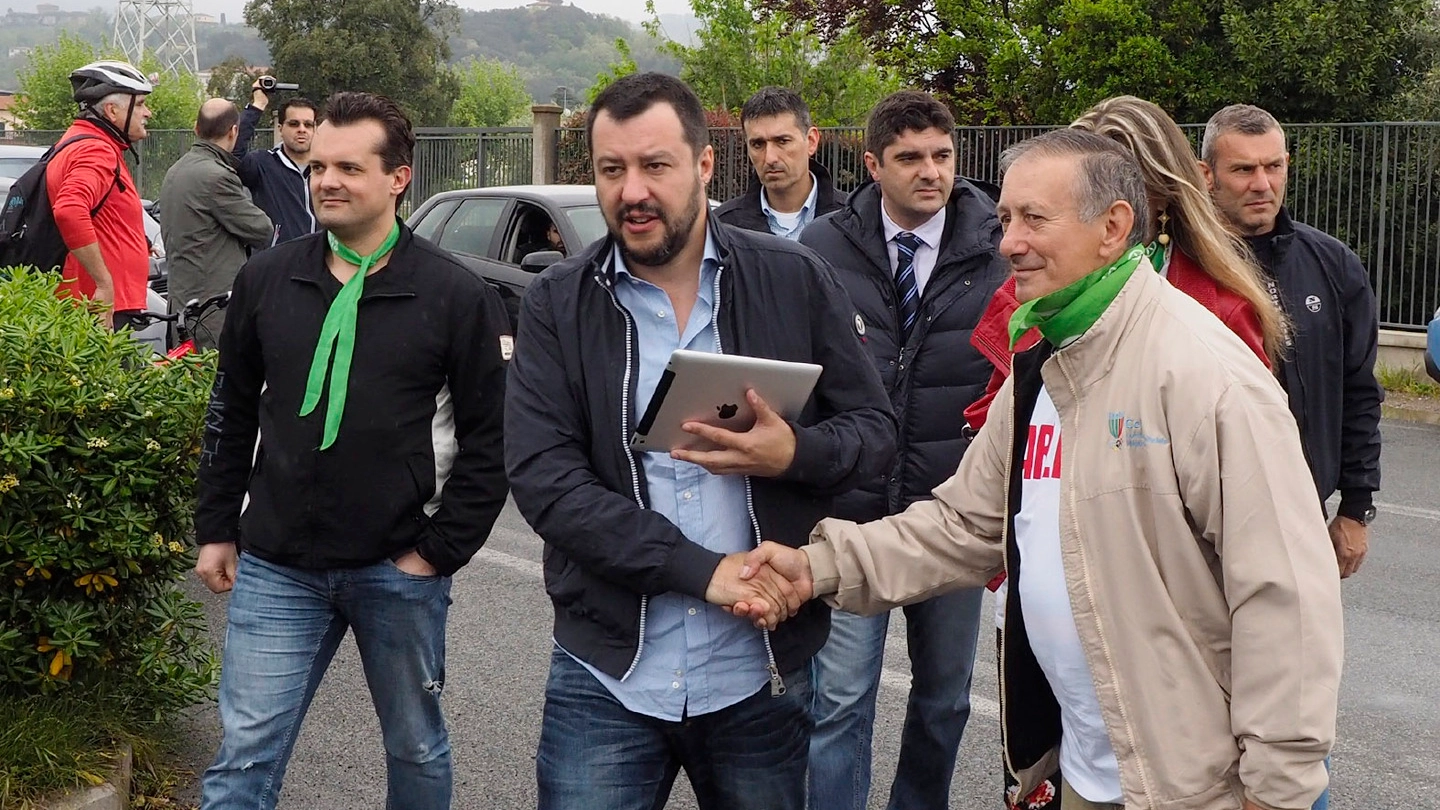 Salvini incontra i sostenitori leghisti a Sarzana