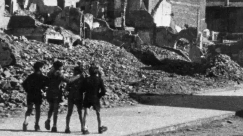 Bologna Seconda Guerra Mondiale Resistenza - Bombardamenti a Bologna - Foto Fn