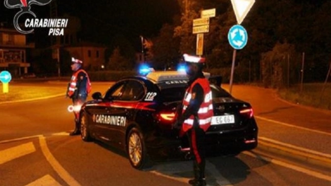 Una pattuglia dei carabinieri Una pattuglia dei carabinieri