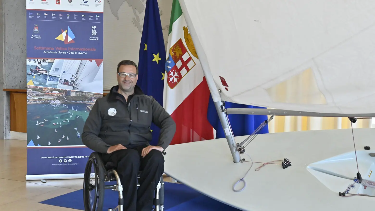 Velista, pilota acrobatico e pittore "In carrozzina dopo un incidente Uniche barriere sono i marciapiedi" Velista, pilota acrobatico e pittore "In carrozzina dopo un incidente Uniche barriere sono i marciapiedi"