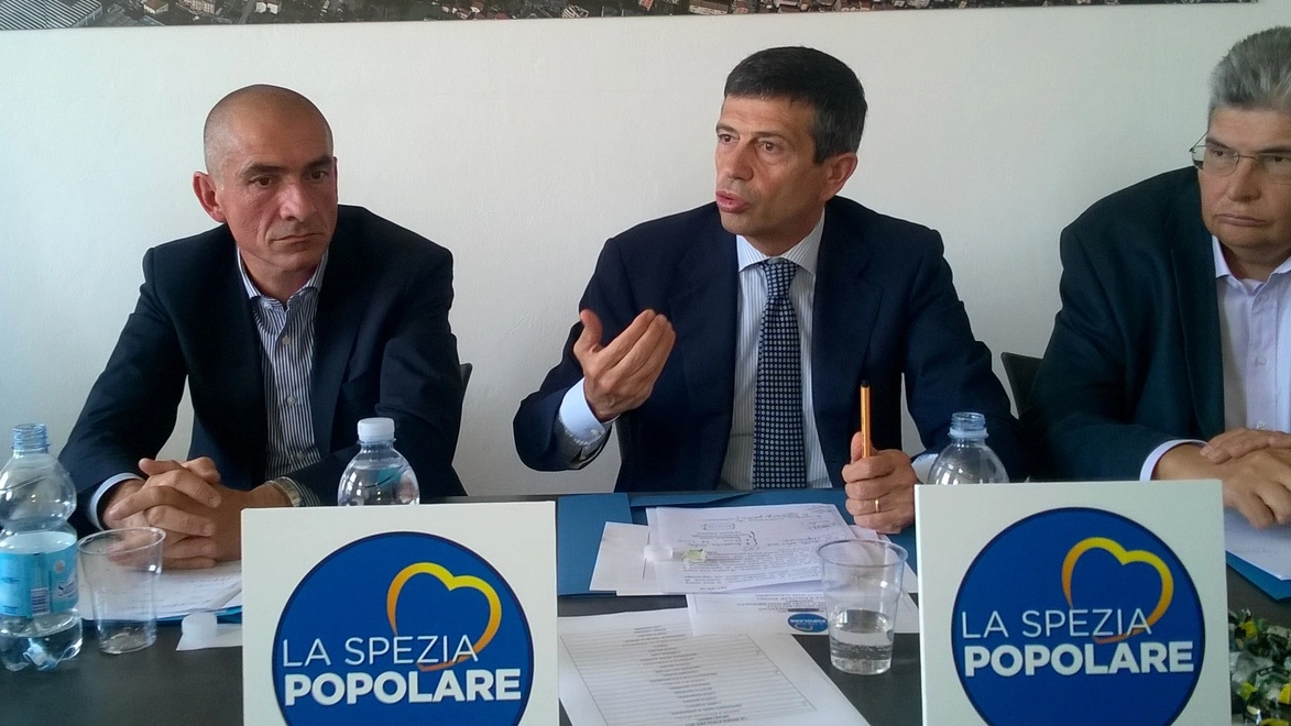 Il consigliere regionale Andrea Costa, l’onorevole Maurizio Lupi e Gino De Luca