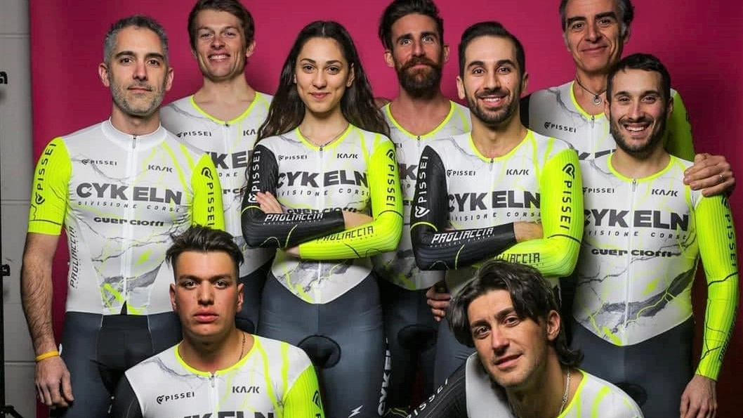 Il gruppo Fixed della Cykeln, nella foto di Massimo "Piacca" Bacci, che ringraziamo