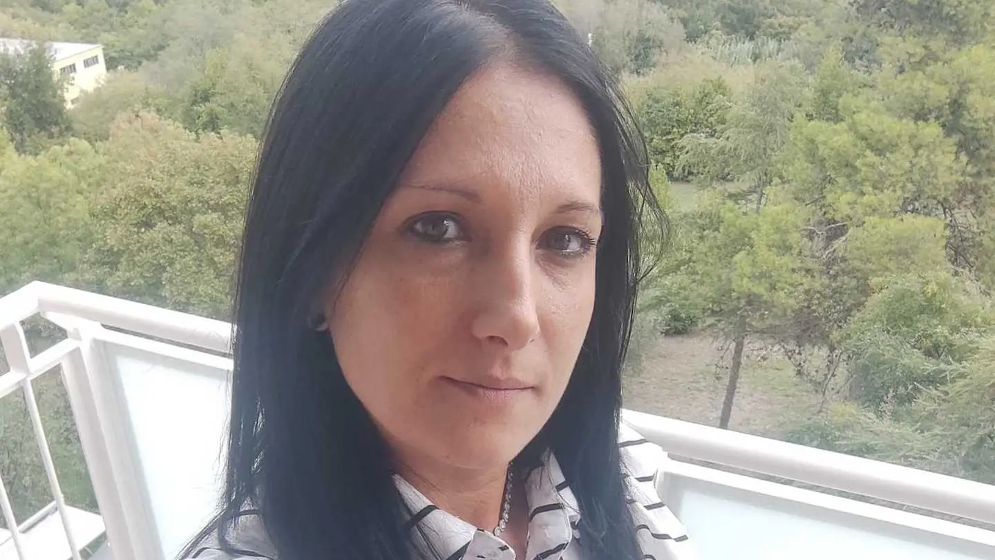 Sabrina Leo ha trovato la forza di denunciare il compagno, un 43enne spezzino Sabrina Leo ha trovato la forza di denunciare il compagno, un 43enne spezzino