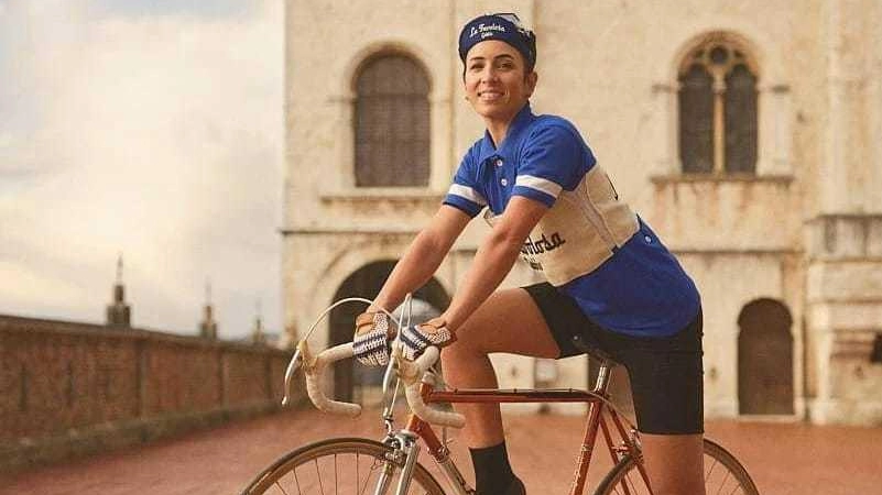 Tutti in bici. Ma d’epoca  Debutta ’La Favolosa’  Ciclostorica sul territorio