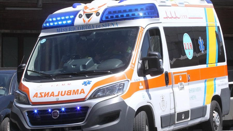 Un'ambulanza (foto repertorio)