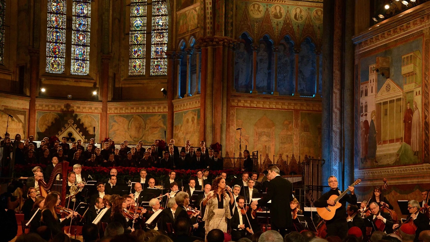 Il concerto di Natale ad Assisi (foto LaPresse)