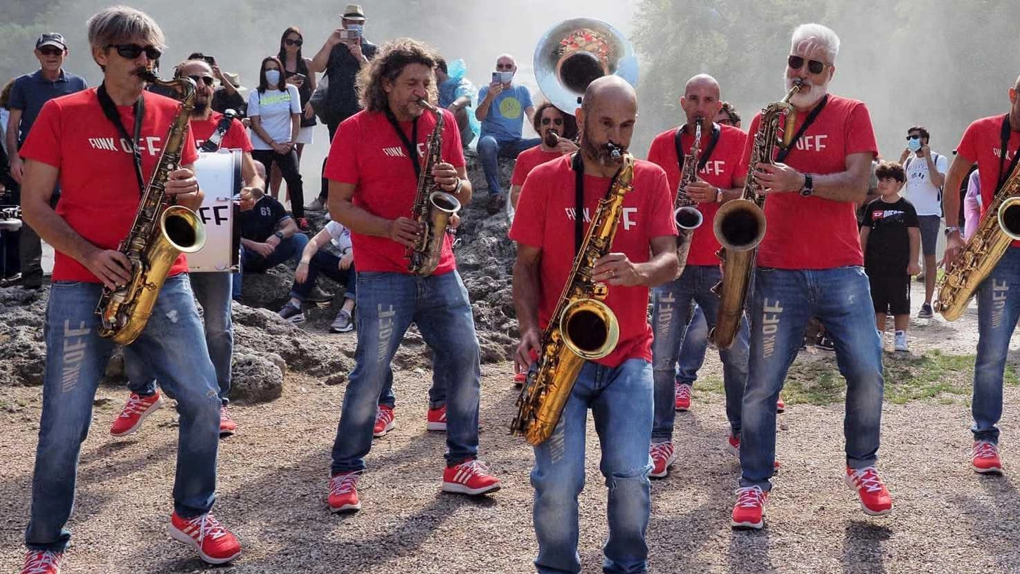 “Umbria Jazz Weekend“, tutto il piacere della musica. Star e concerti gratuiti tra piazze, vie e locali “Umbria Jazz Weekend“, tutto il piacere della musica. Star e concerti gratuiti tra piazze, vie e locali