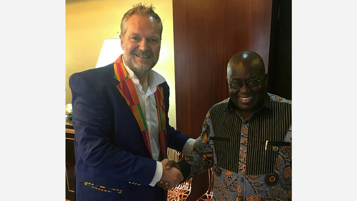 Il console e il presidente del Ghana