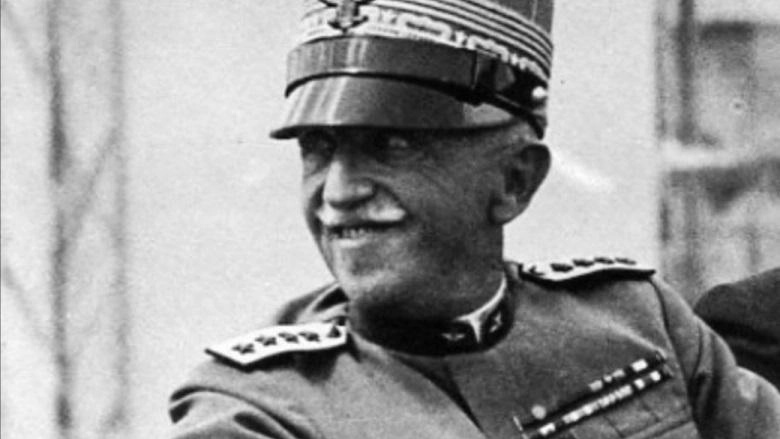 "Io, faccia a faccia con il re". Vittorio Emanuele in corsia. La visita a sorpresa del 1941 nel racconto di un testimone "Io, faccia a faccia con il re". Vittorio Emanuele in corsia. La visita a sorpresa del 1941 nel racconto di un testimone
