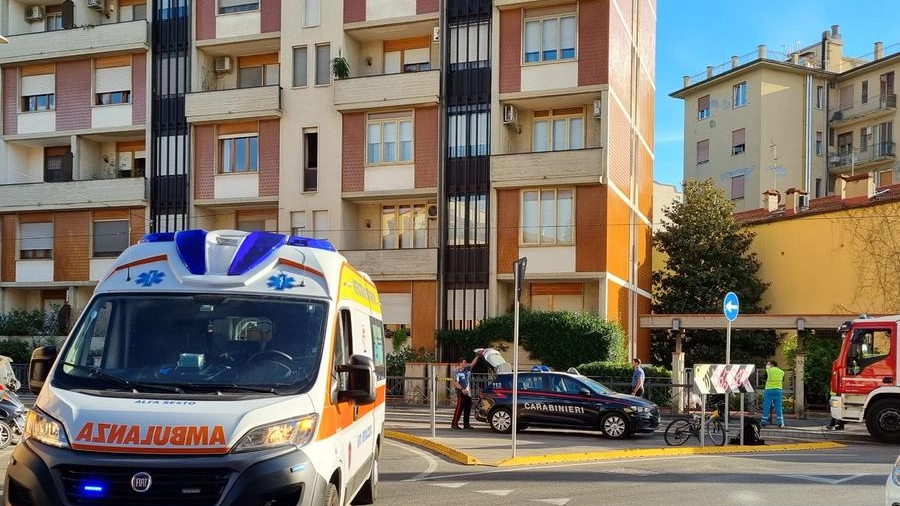 L'intervento di ambulanze e carabinieri