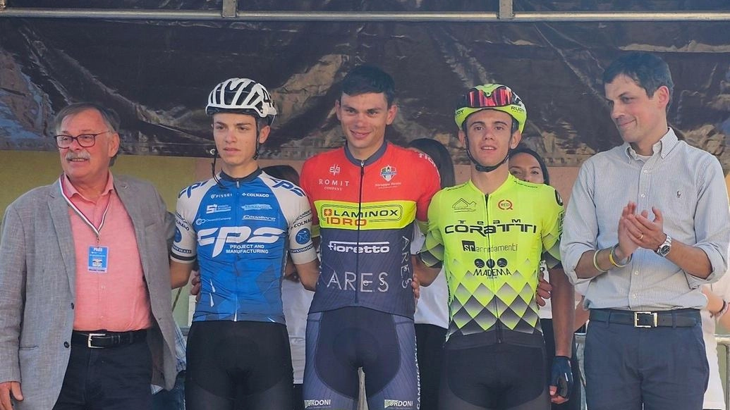 Gran Premio Pretola Ecco il podio : "Hanno vinto anche lo sport e la comunità" Gran Premio Pretola Ecco il podio : "Hanno vinto anche lo sport e la comunità"