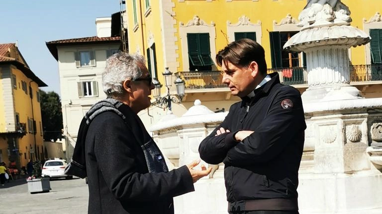 "Solidarietà a don Coluccia" "Solidarietà a don Coluccia"