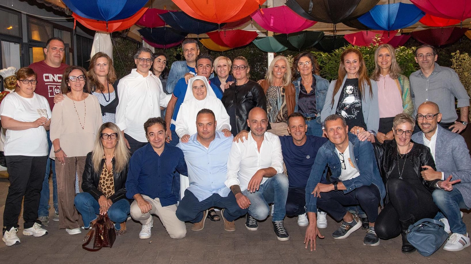 Dalle elementari alla cena speciale. Classe insieme dopo quarant’anni
