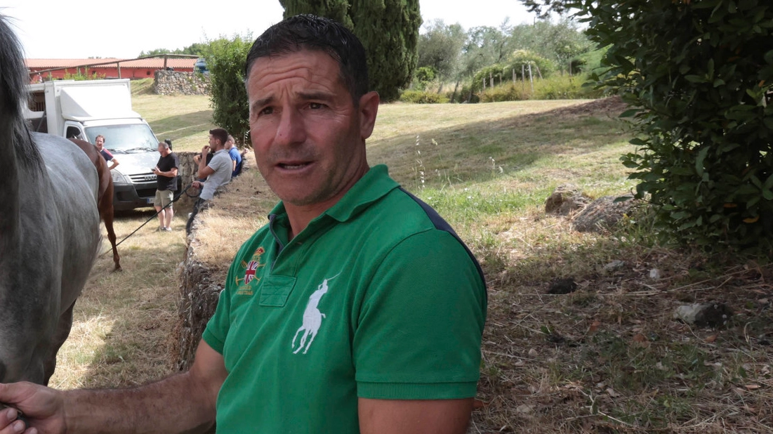 Trecciolino alla clinica al Ceppo per il palio di luglio quando era squalificato Trecciolino alla clinica al Ceppo per il palio di luglio quando era squalificato