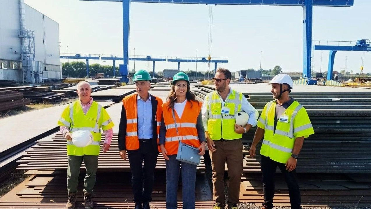 Arrivato l’acciaio che servirà per costruire l’impalcato metallico Arrivato l’acciaio che servirà per costruire l’impalcato metallico