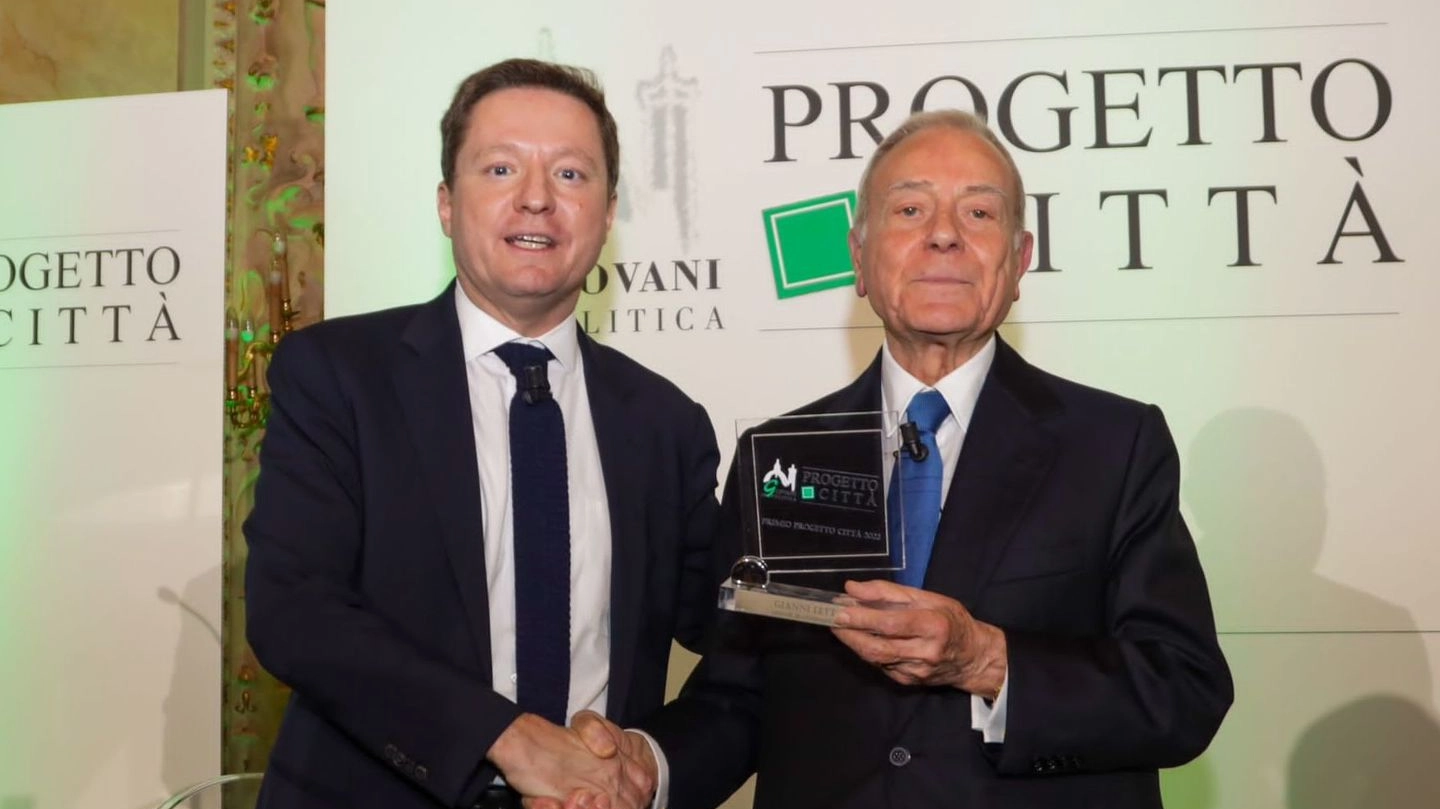 Durante l’evento di Progetto Città è stato conferito un premio al quattro volte sottosegretario alla presidenza del Consiglio