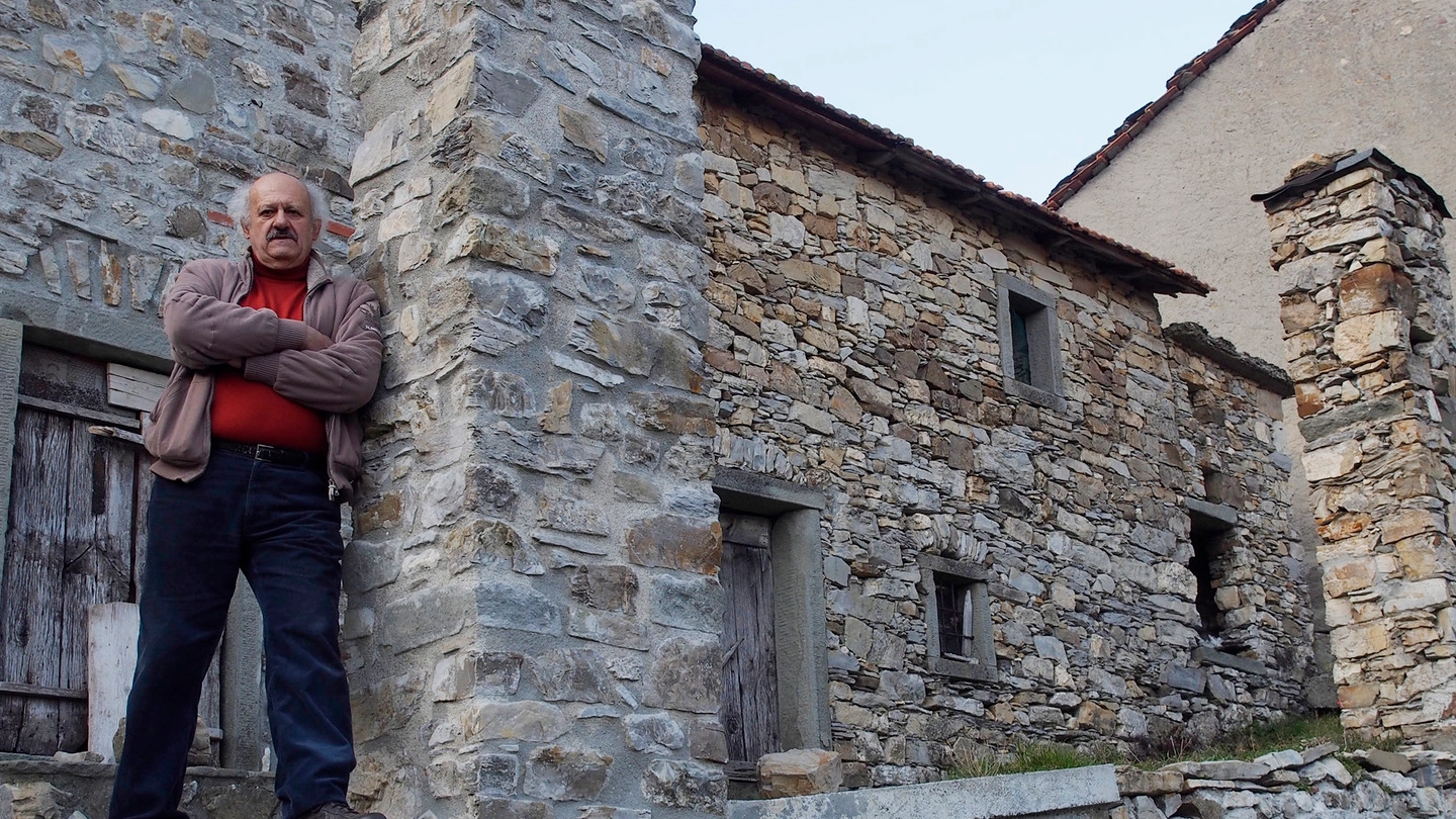 Eugenio Ambrosini, 70 anni, nel borgo di cui è il solo abitante