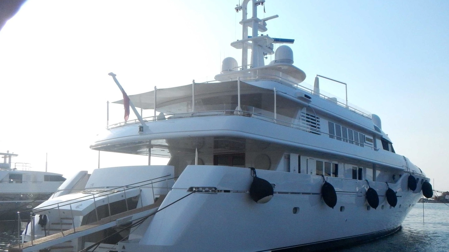 Un’immagine di Nanook, lo yacht di Luciano Benetton