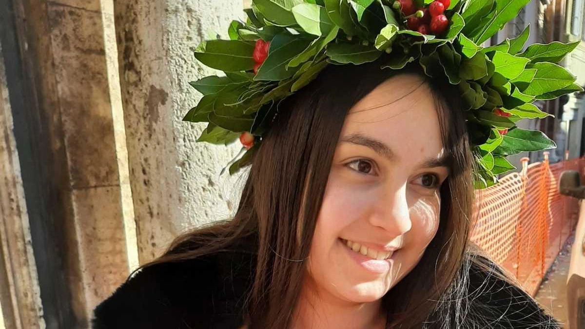 La tavolozza in ’Lo cunto de li cunti’ Laurea con lode per Margherita La tavolozza in ’Lo cunto de li cunti’ Laurea con lode per Margherita