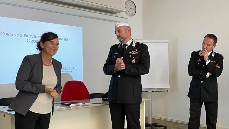 Sicurezza urbana. Segnale da via della Pace. Incontro coi carabinieri Sicurezza urbana. Segnale da via della Pace. Incontro coi carabinieri