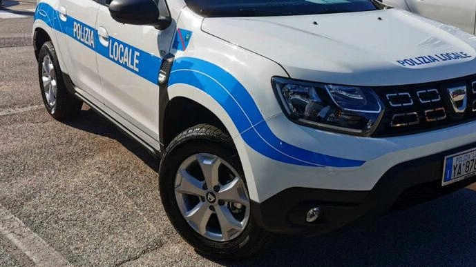 “Utilizzavano“ il figlio per rubare al market