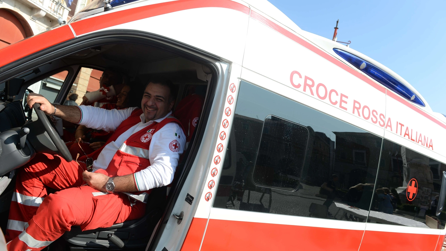 Un autista della Croce Rossa 