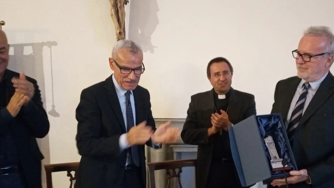 San Romano, grande cerimonia per il riconoscimento all'ex direttore della Galleria degli Uffizi e celebre storico dell'arte