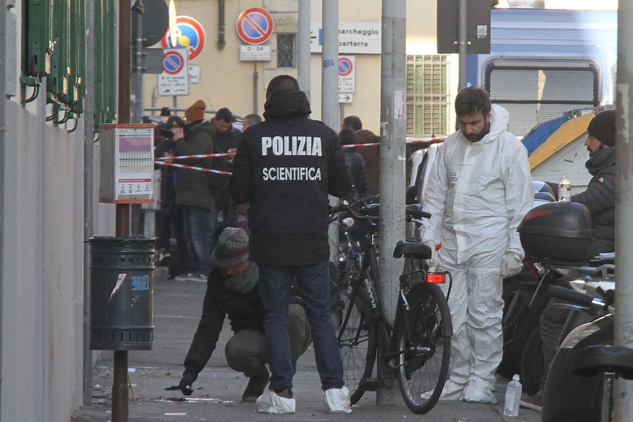 Il sopralluogo dopo l'attentato di Firenze (New Press Photo)