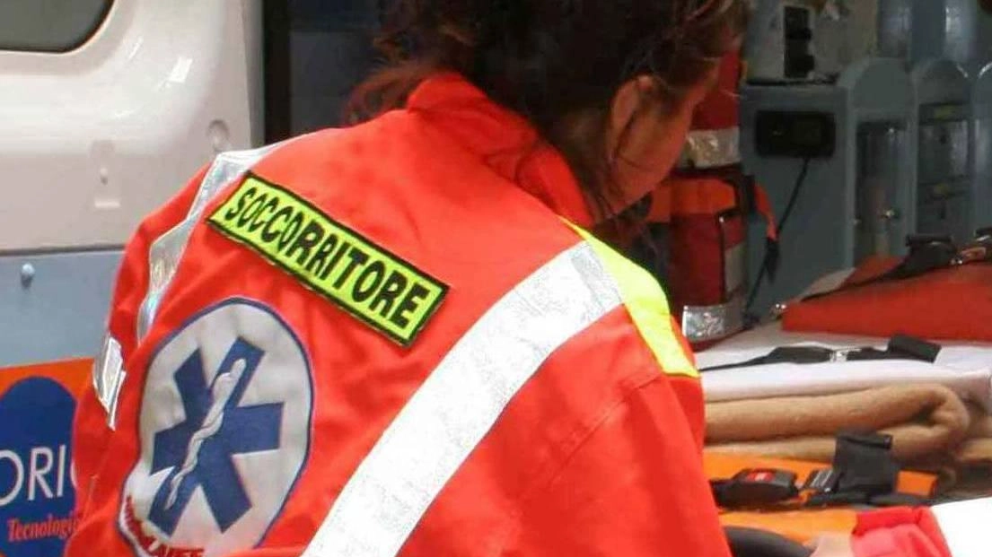Baby calciatore sviene in campo: paura Baby calciatore sviene in campo: paura