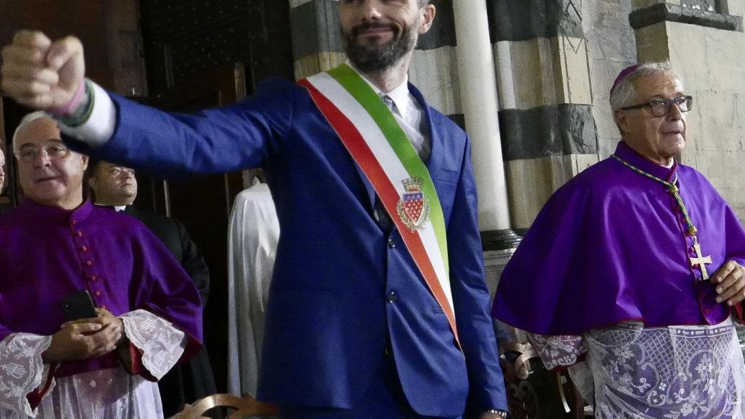 Il corteggio di Biffoni  È l’ultimo da sindaco  "Orgoglioso di Prato  Ha rialzato la testa"