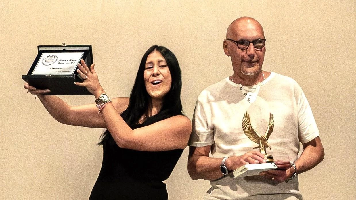 Sipario sul ’Cantaspezia’ Lo scettro a Giulia e Marco E poi una raffica di premi Sipario sul ’Cantaspezia’ Lo scettro a Giulia e Marco E poi una raffica di premi