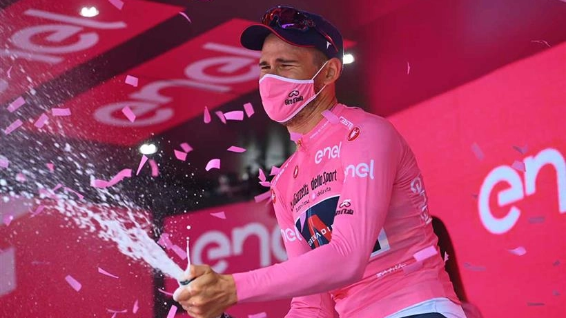 Filippo Ganna prima maglia rosa del Giro