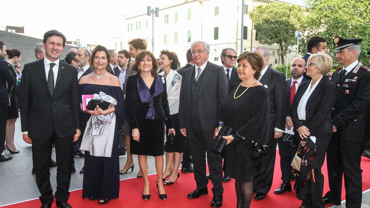 Dario Nardella con la moglie, la presidente del Senato Casellati, Chiarot e la moglie
