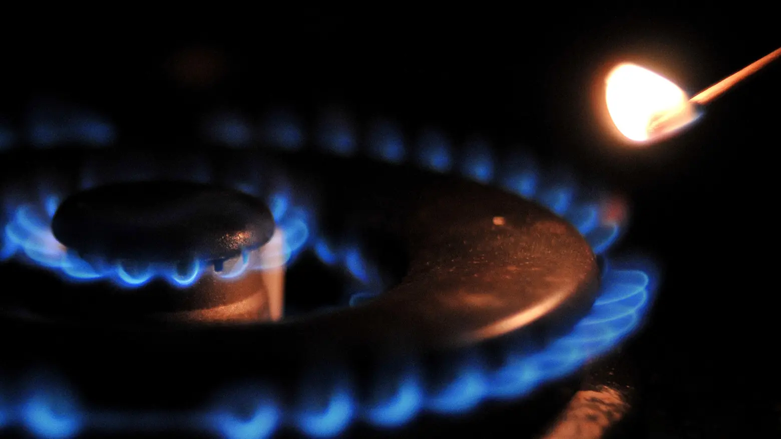 Arera, la bolletta del gas di marzo cala del 13,4%