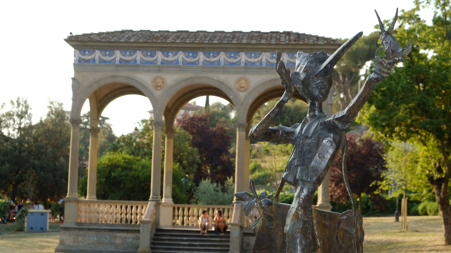 La statua di Pinocchio al Giardino dell'Orticoltura (New Press Photo)